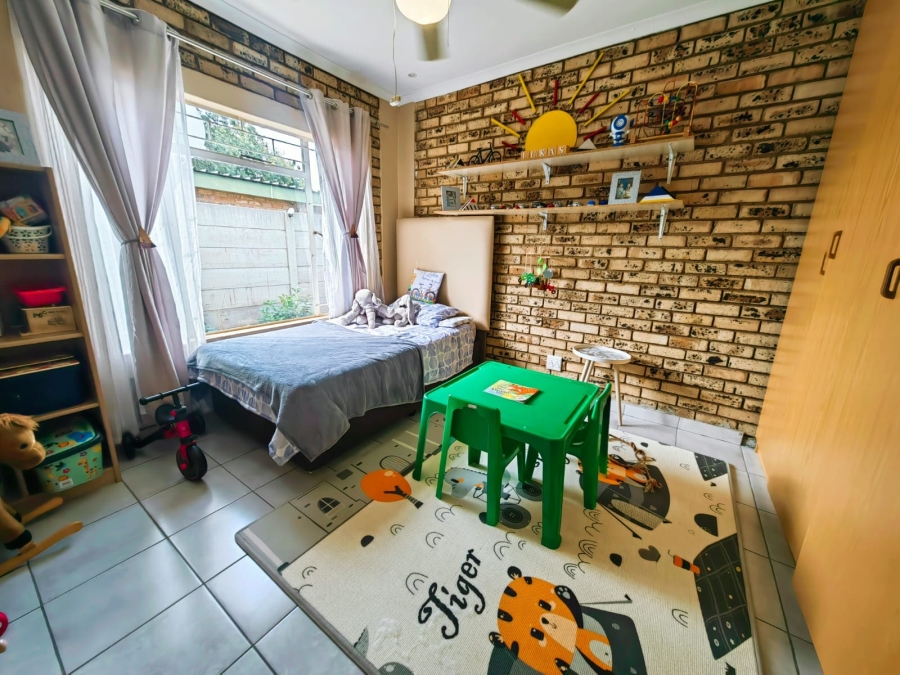 3 Bedroom Property for Sale in Miederpark North West